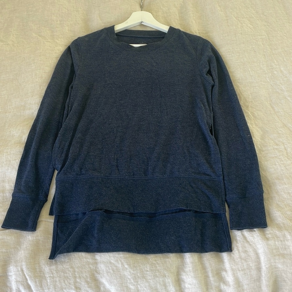Alo Navy Long Sleeve - XS